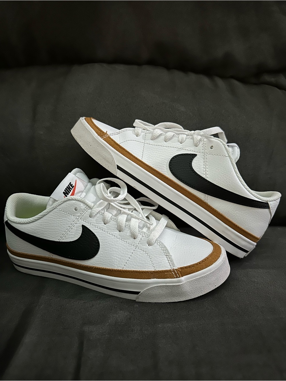 Women’s Nike court legacy sneakers size 8